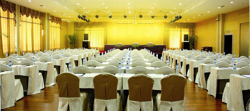 Southern Airlines Pearl Hotel 4*